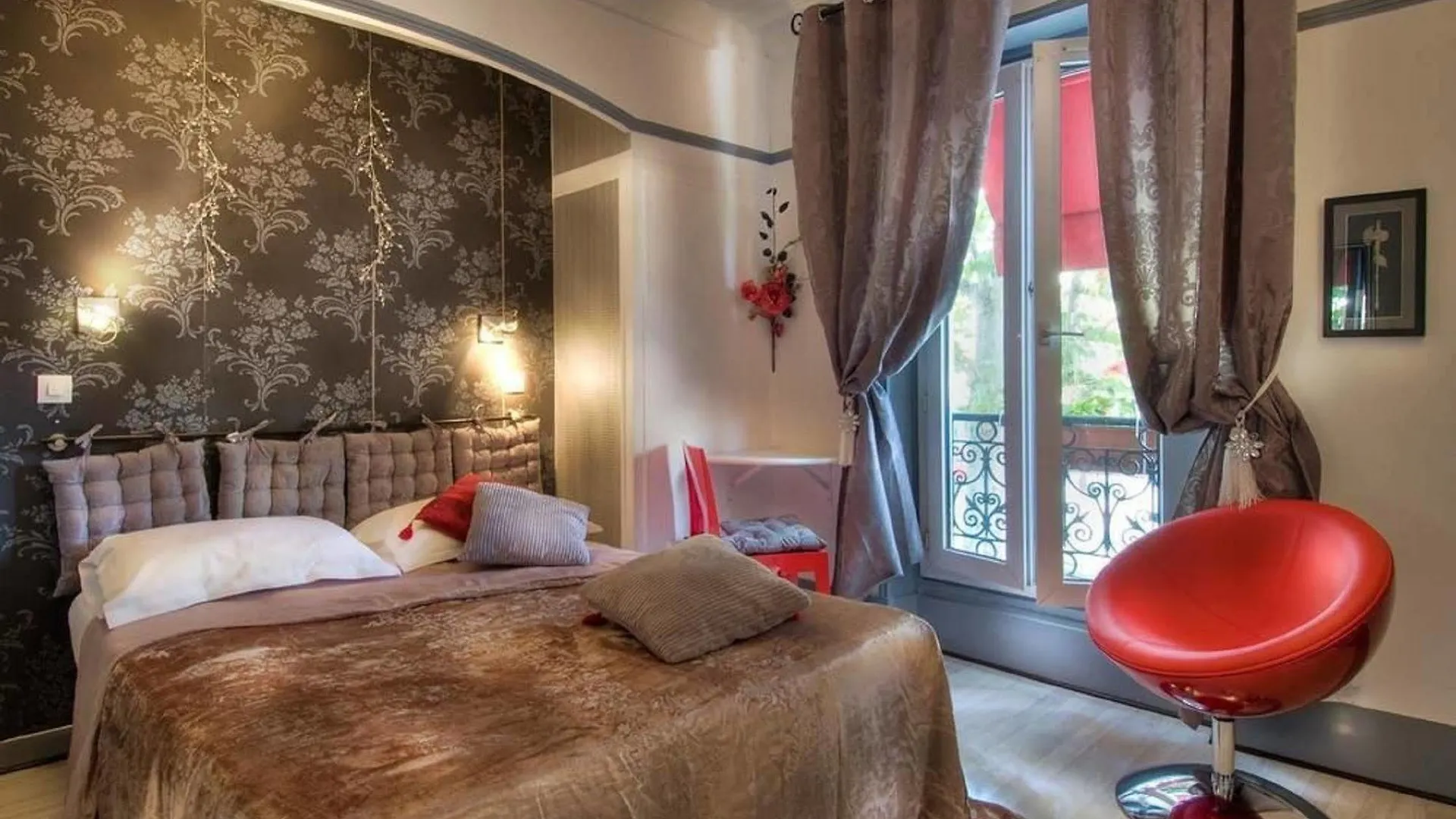 ***  Hotel Korner Etoile Paris Frankrike